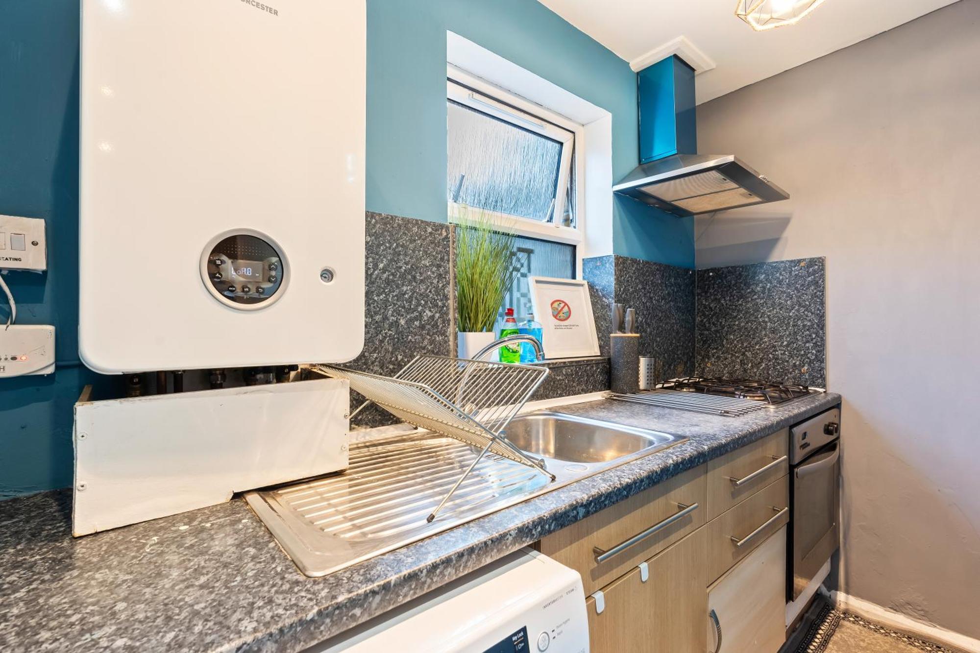 Comfy 4Br House Close To Subway Londen Buitenkant foto