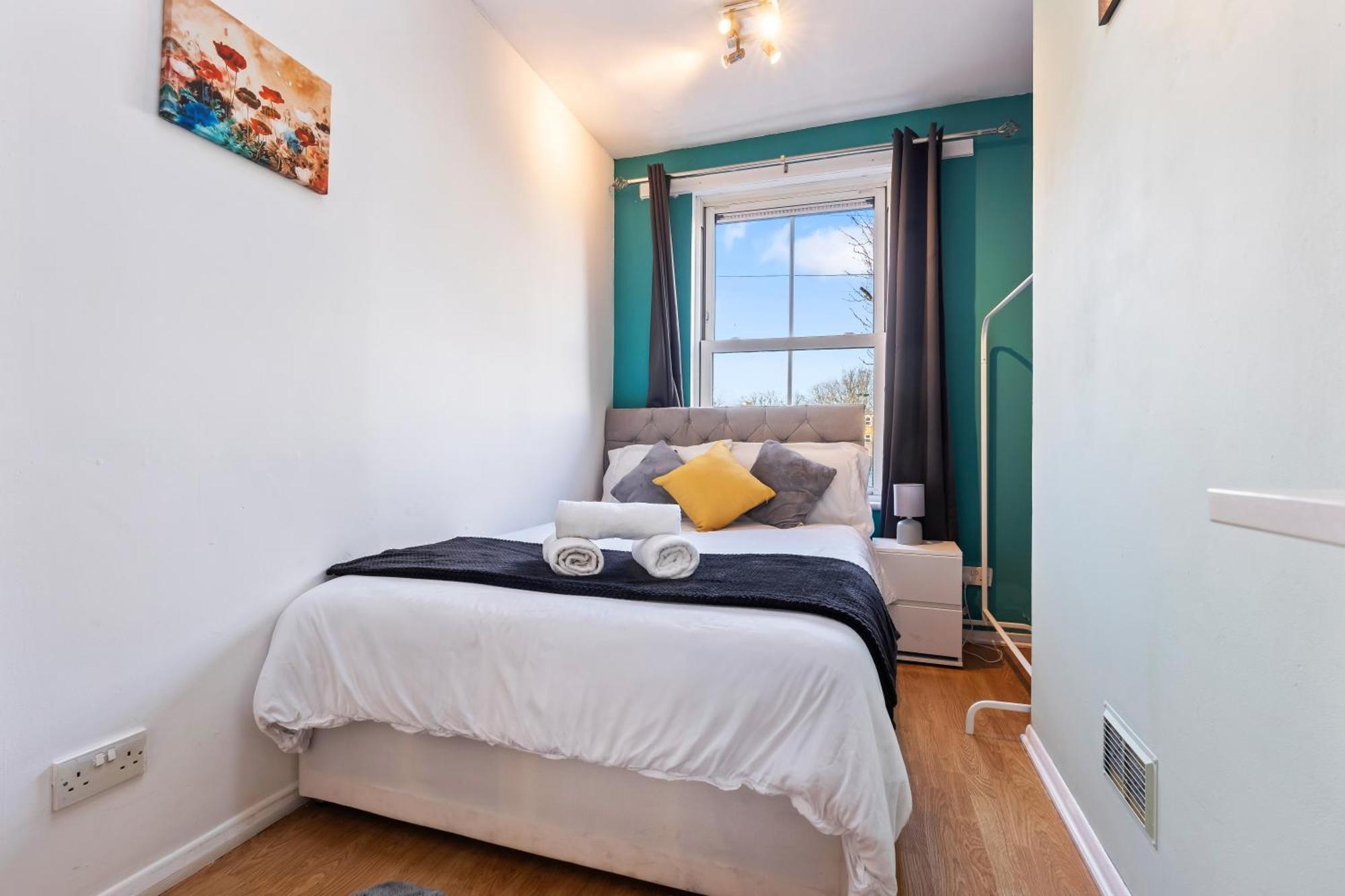 Comfy 4Br House Close To Subway Londen Buitenkant foto