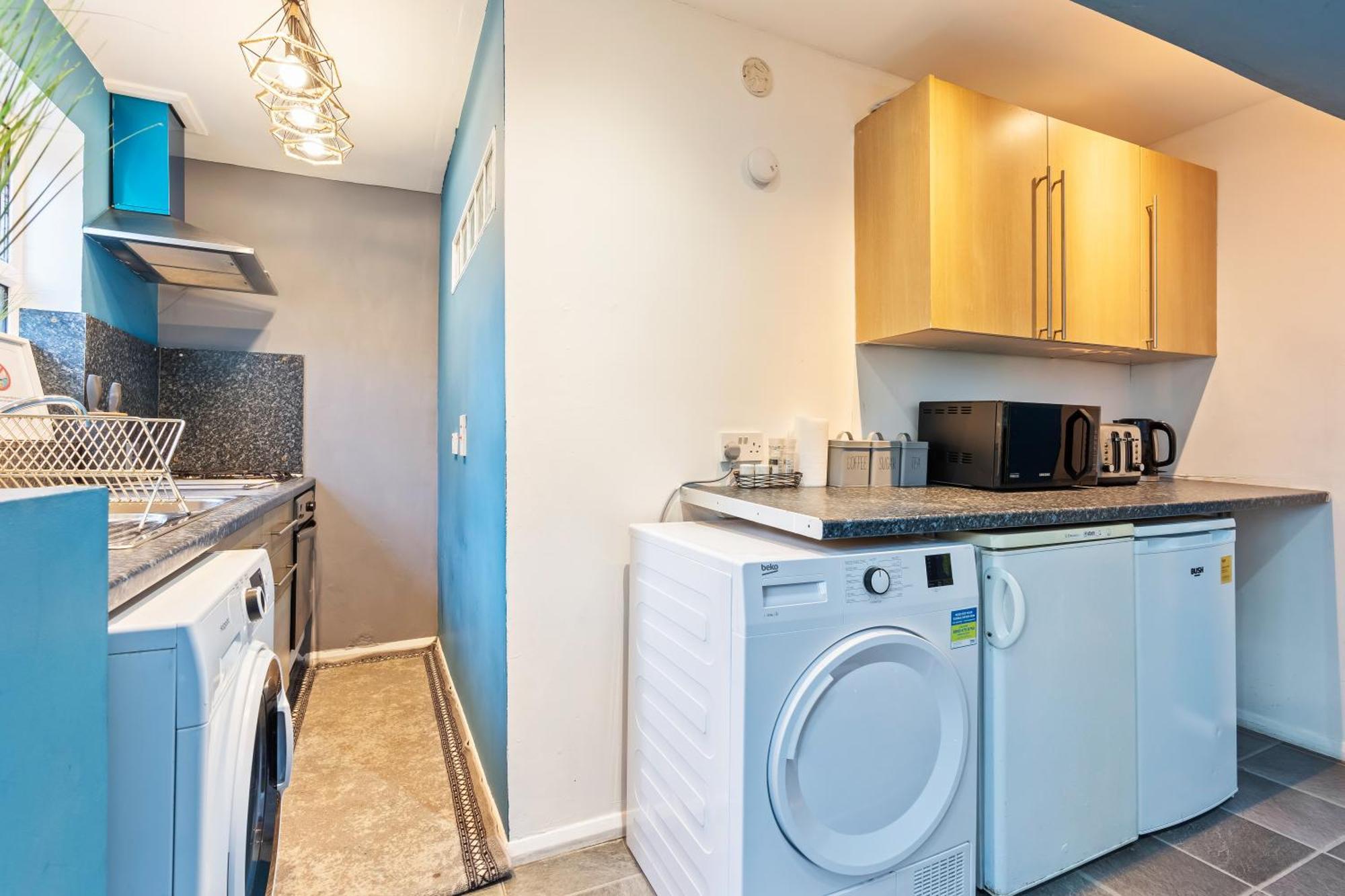 Comfy 4Br House Close To Subway Londen Buitenkant foto